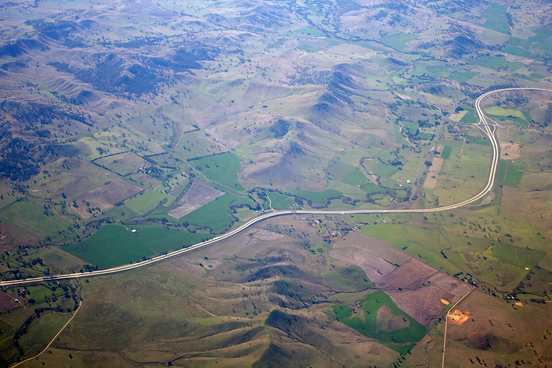 The Hume Highway near Gundagai, New South Wales, with open road typical of interstate towing